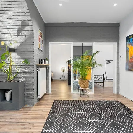 Apartment Ginius Homes - Industrial Penthouse