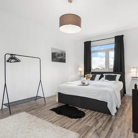 Apartment Ginius Homes - Industrial Penthouse *